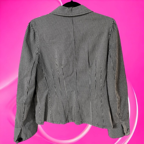 An INC International Concepts Jacket in size large - Picture 6 of 6